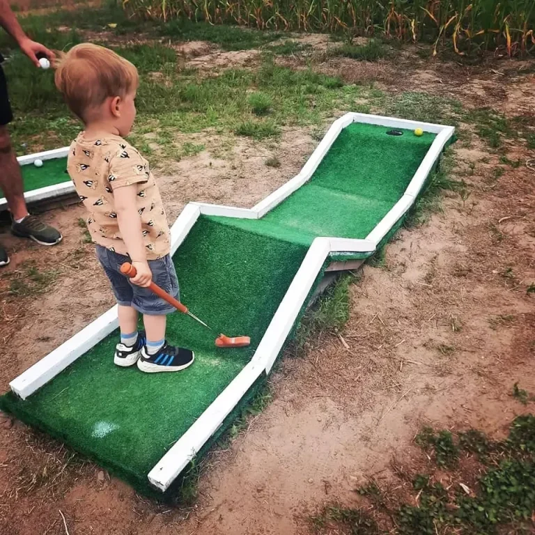 labirynt w polu kukurydzy 00004 Spływy kajakowe Bugiem